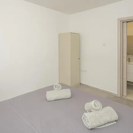 Altura View 4br House *