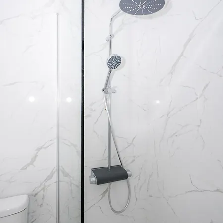 Altura View 4br House 펜션 레메소스