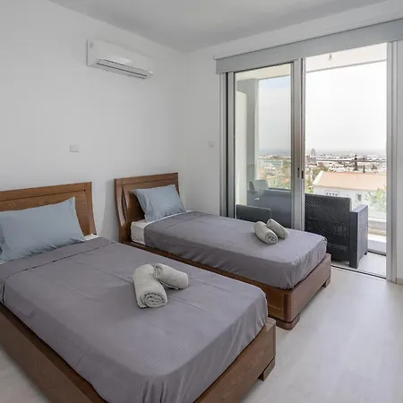 Altura View 4br House